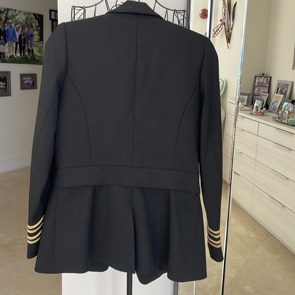 SMYTHE CONVERTIBLE BLAZER WITH GOLD EPAULETTES - Picture 9 of 10